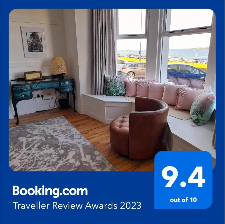 Апартаменты Stunning 3 Bed Seafront Mansion Building Sleeps 6 Adults Or 8 With Kids Портраш Экстерьер фото